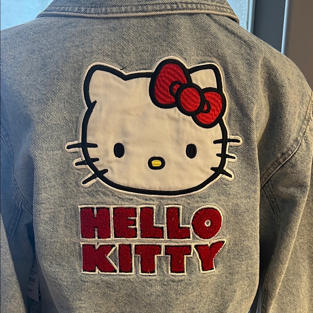 Hello Kitty by Sanrio - Picture 5 of 14